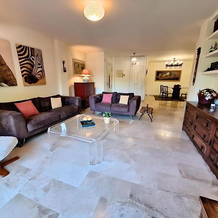 Gorgeous 2Br Apt. W/ Mountain View Puerto Banus Marbella Eksteriør bilde