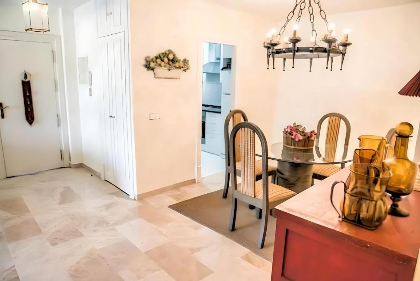 Gorgeous 2Br Apt. W/ Mountain View Puerto Banus Marbella Eksteriør bilde