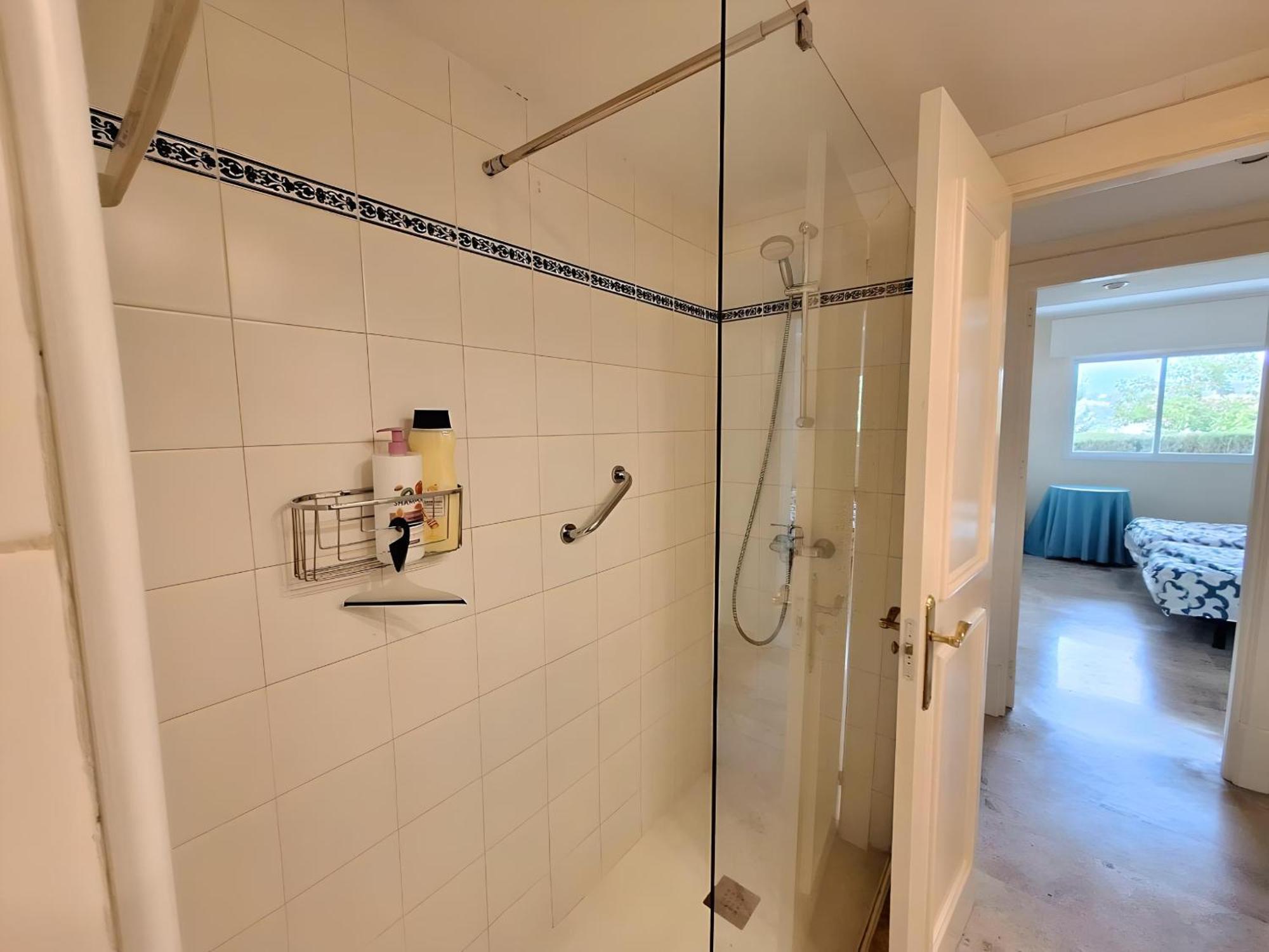 Gorgeous 2Br Apt. W/ Mountain View Puerto Banus Marbella Eksteriør bilde